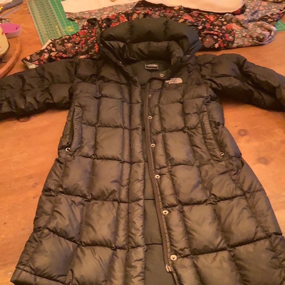 Black’s women’s winter north face coat